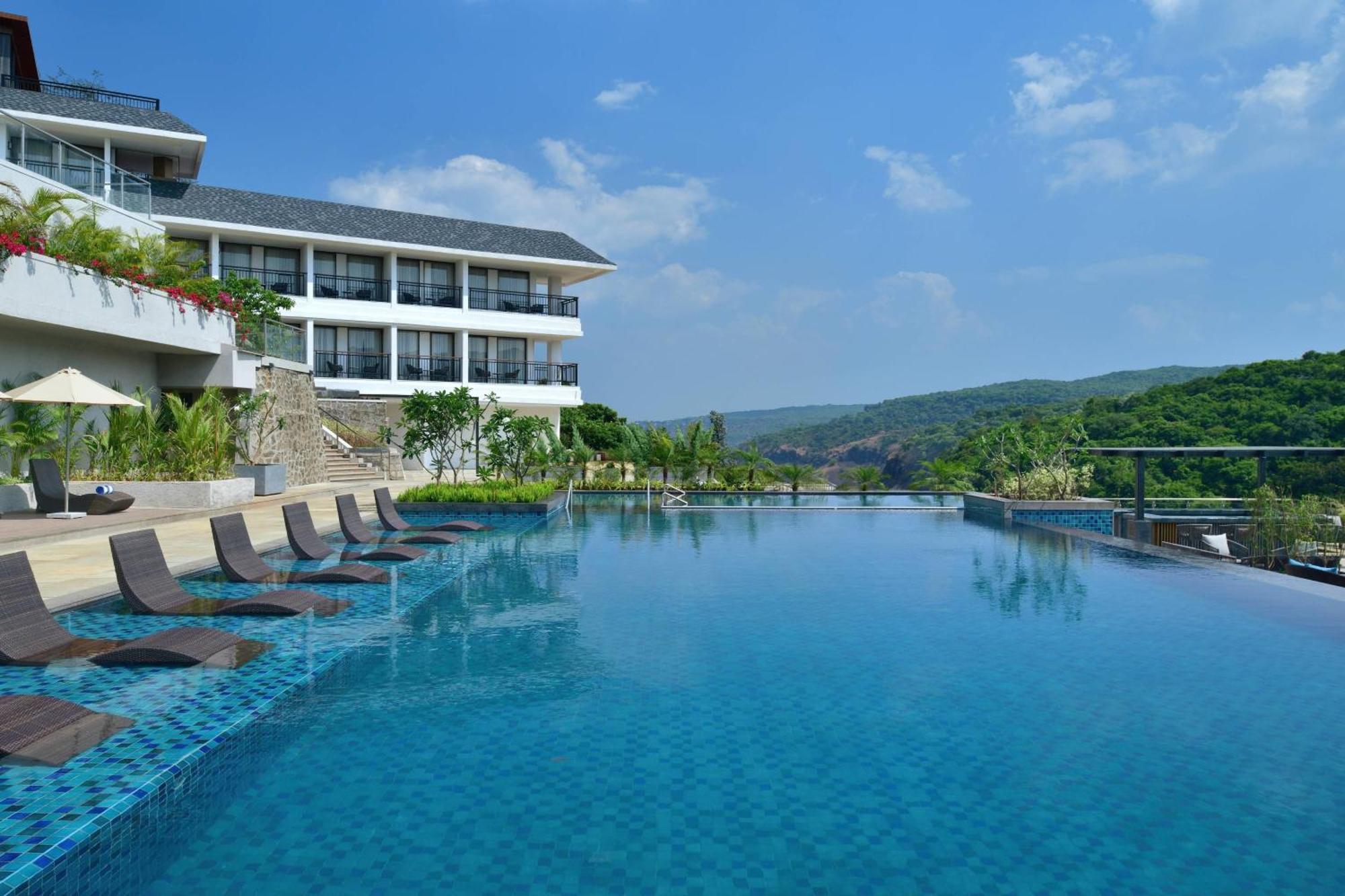 Courtyard By Marriott Mahabaleshwar Hotel Kültér fotó